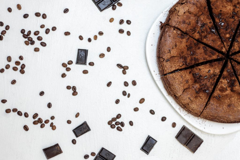 Podwójnie czekoladowe ciasto dla prawdziwych fanów słodkości