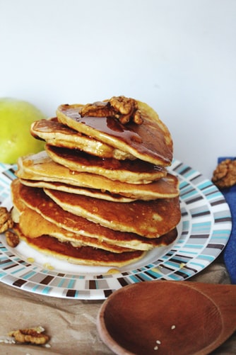 Pancakes z kawałkami czekolady – świetny pomysł na śniadanie dla malucha